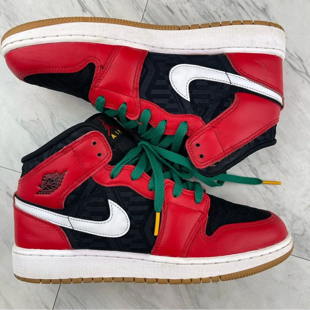 •Nike Air Jordan 1 Mid Boys Size 7Y Red Black Athletic Shoes Sneakers DQ8418-006_2